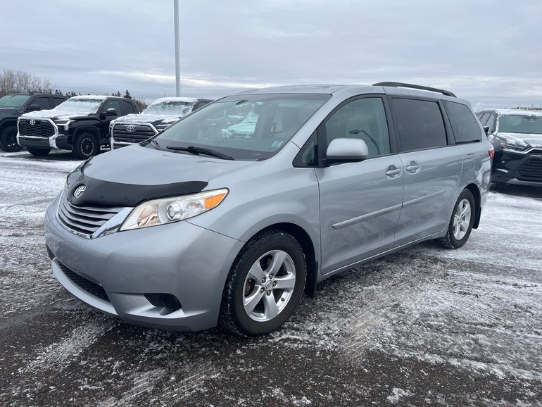 2015 Toyota Sienna
