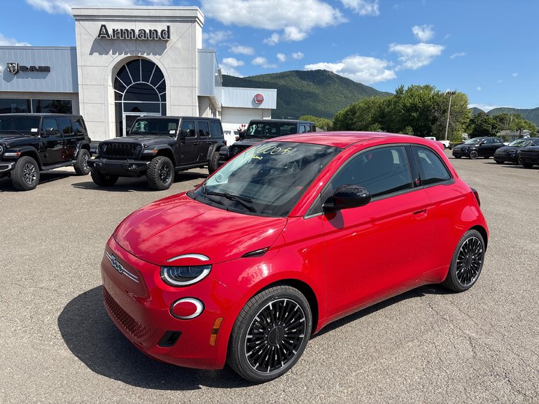 2025 Fiat 500e