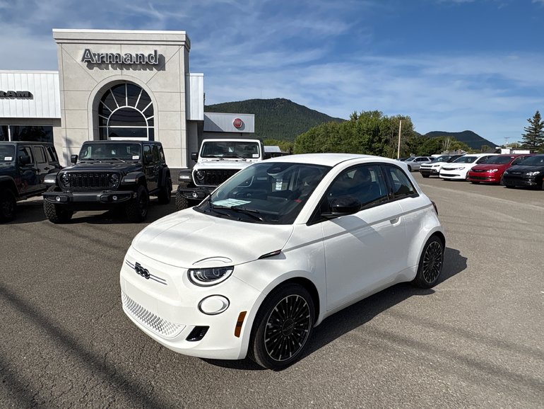 2025 Fiat 500e