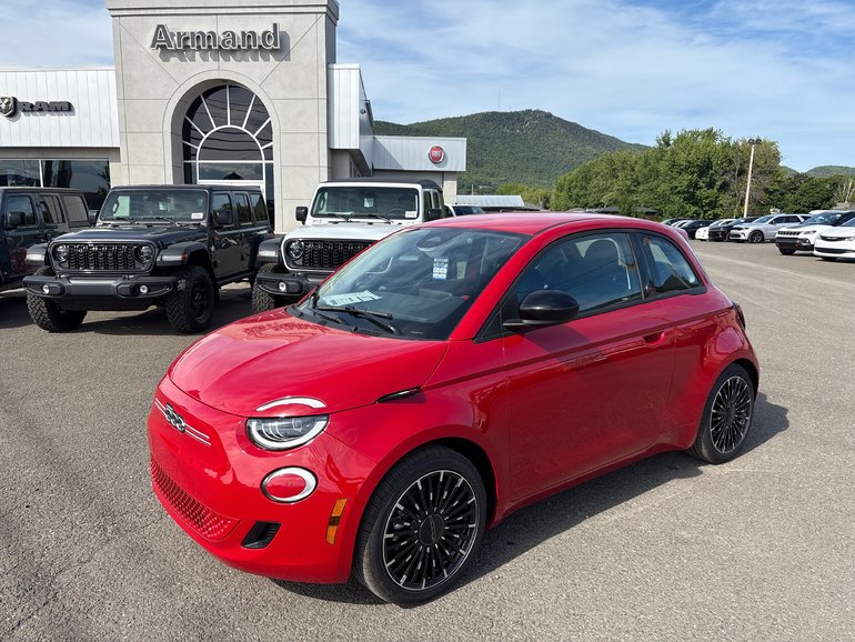 2025 Fiat 500e