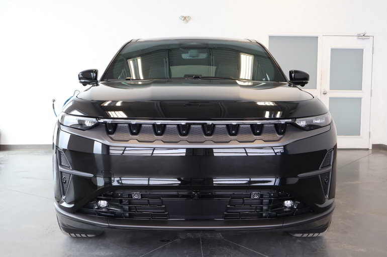 2025 Jeep Wagoneer S