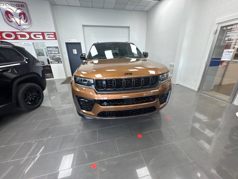 2027 Jeep Grand Cherokee L