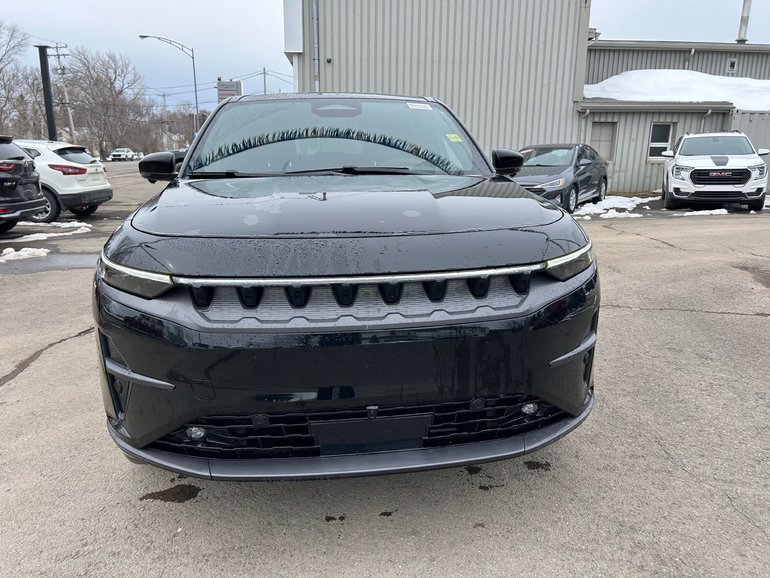 2024 Jeep Wagoneer S