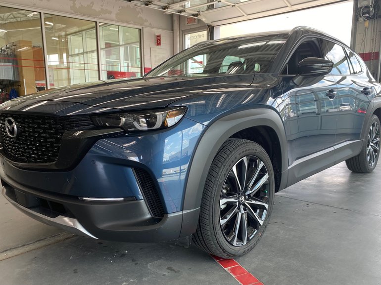 2024 Mazda CX-50 GT