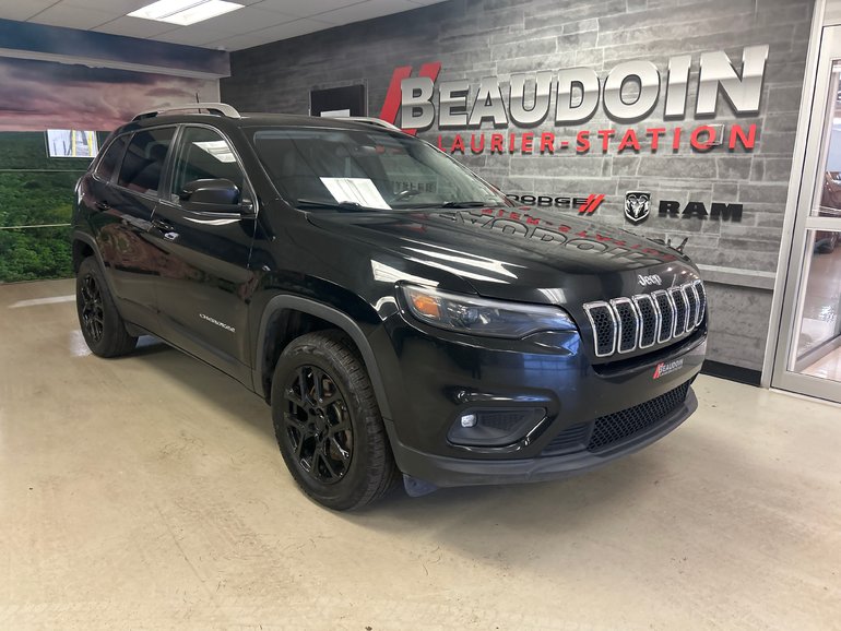 2019 Jeep CHEROKEE LATITUDE