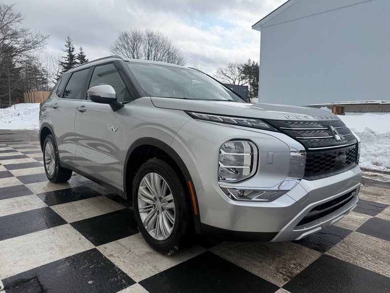 2025 Mitsubishi Outlander Plug-In Hybrid