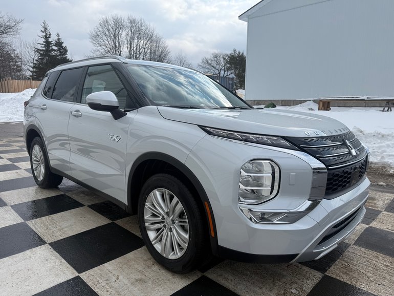 2025 Mitsubishi Outlander Plug-In Hybrid