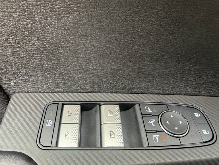 2025 Mitsubishi Outlander Plug-In Hybrid