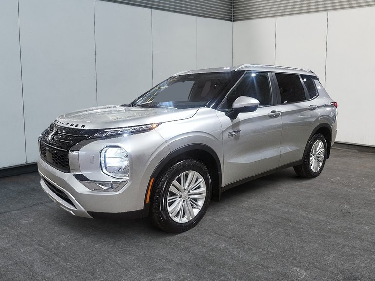 2025 Mitsubishi Outlander Plug-In Hybrid LE AWD