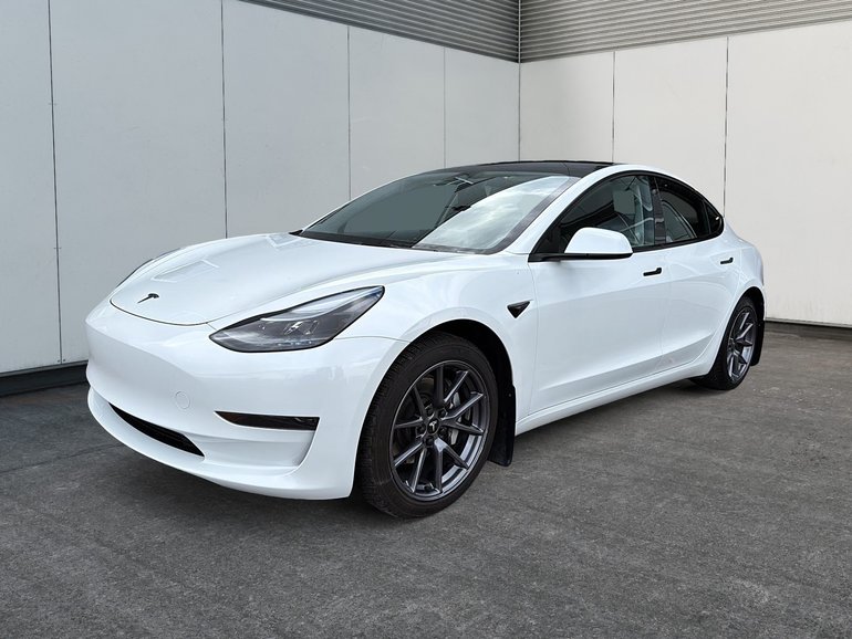 Tesla Model 3 BASE 2023