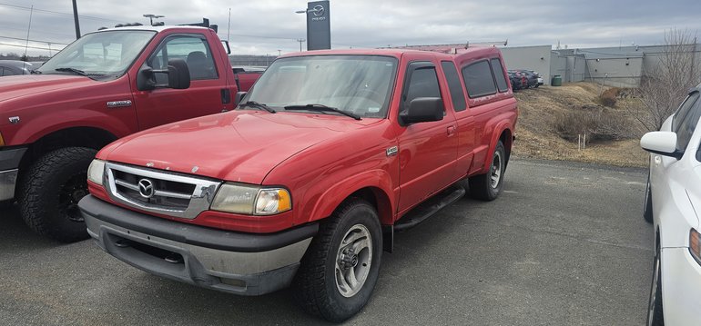 Mazda B-Series Pickup SE + 4X4 2010