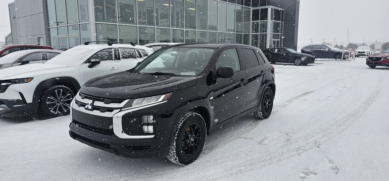 2022 Mitsubishi RVR ES