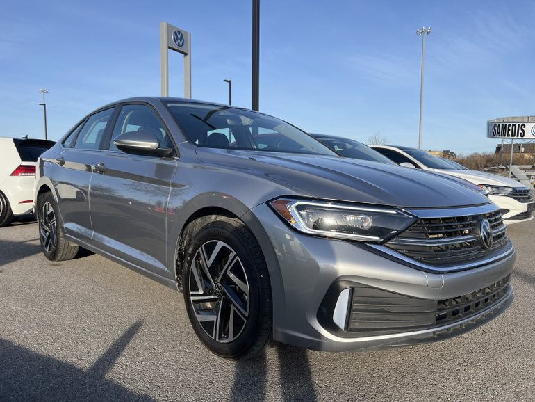 2024 Volkswagen Jetta HIGHLINE CUIR TOIT PANO BEATS AUDIO CAMÉRA CARPLAY
