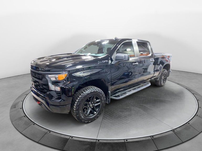 Chevrolet Silverado 1500 Custom Trail Boss 2024