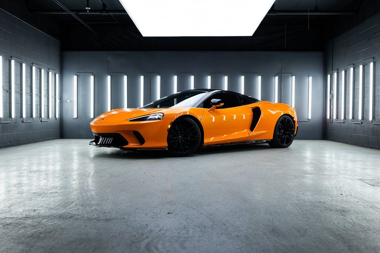 2023 McLaren GT