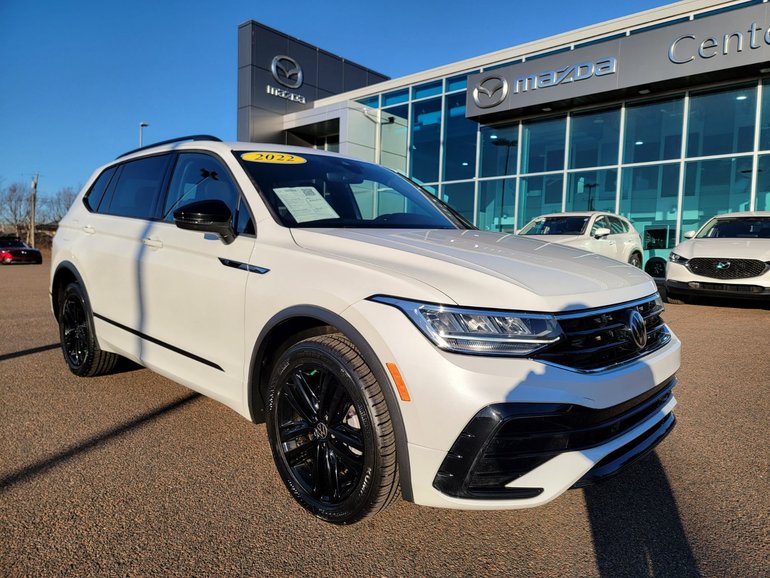 2022 Volkswagen Tiguan Comfortline R-Line Black Edition AWD