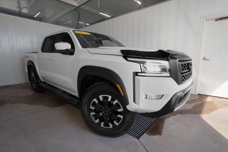 2022 Nissan Frontier PRO-4X 4x4 Crew Cab