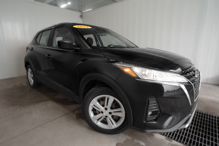 2022 Nissan KICKS S