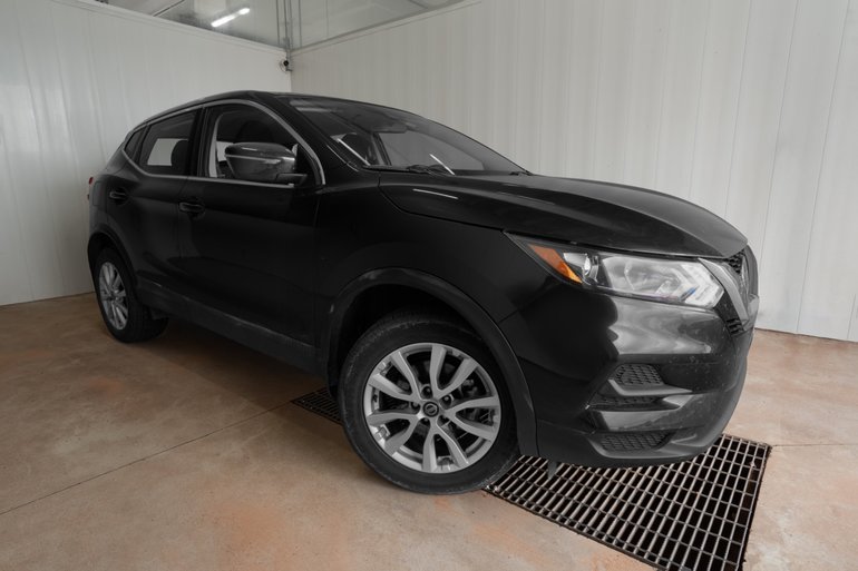 2020 Nissan Qashqai S