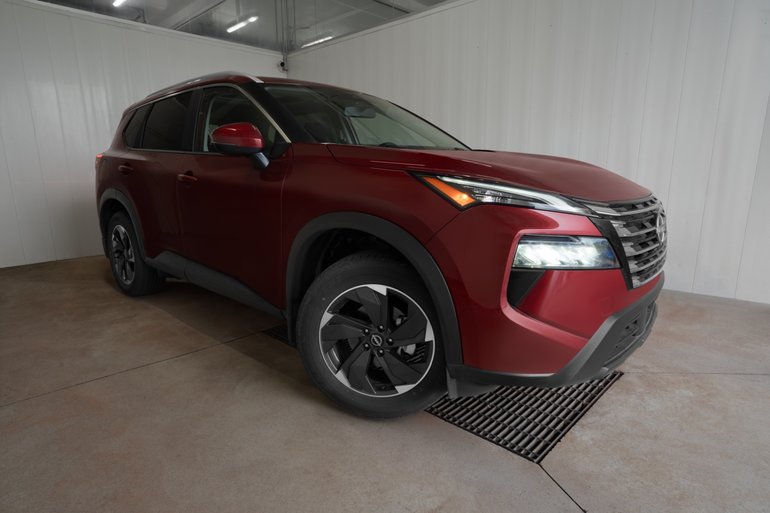 2026 Nissan ROGUE SV MOONROOF