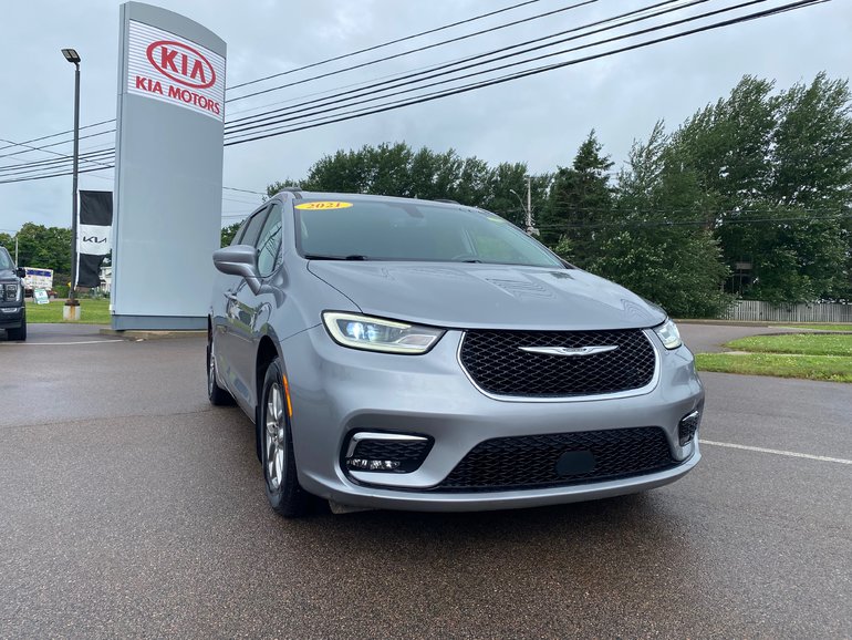 2021 Chrysler Pacifica Touring