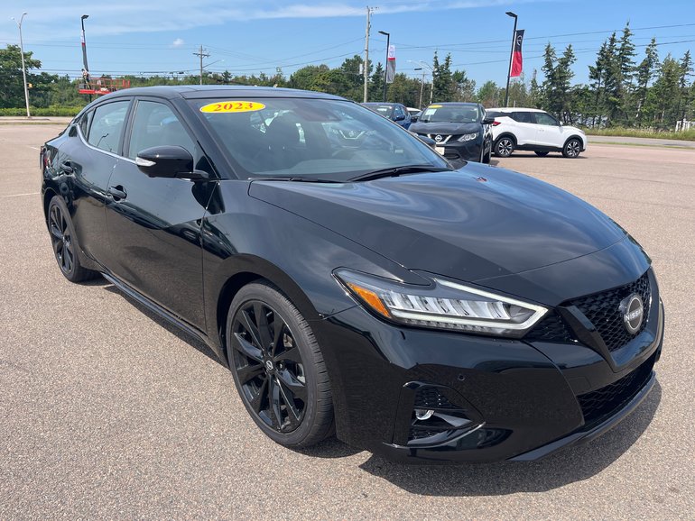 2023 Nissan Maxima SR