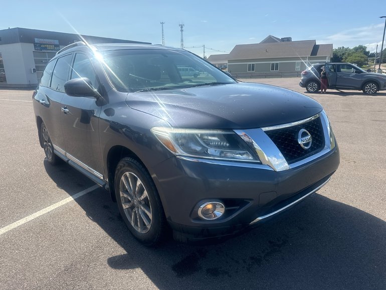 2014 Nissan Pathfinder SL 4WD