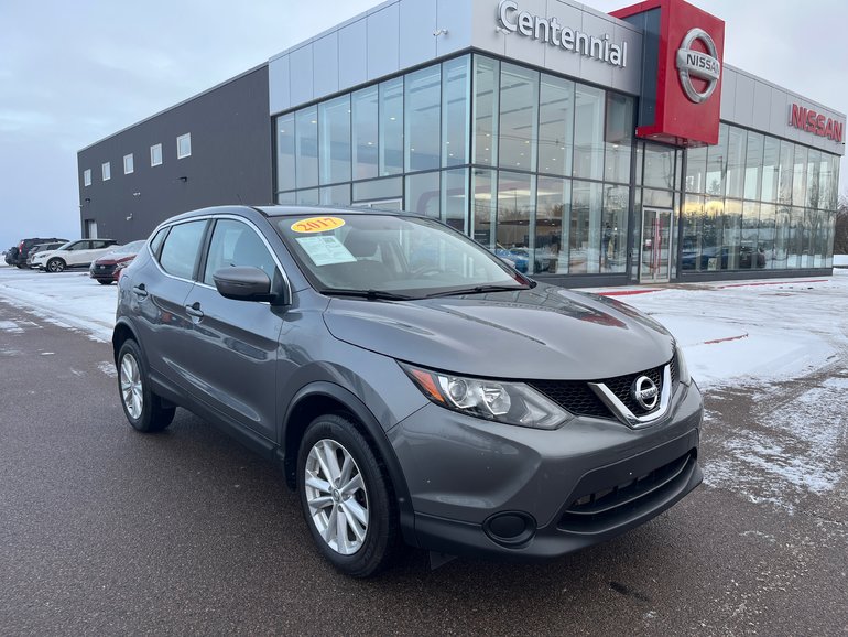 2017 Nissan Qashqai S AWD