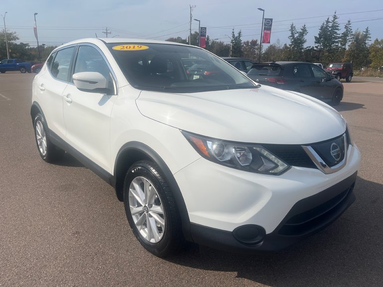 2019 Nissan Qashqai S