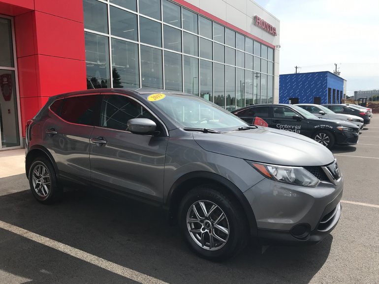 2019 Nissan Qashqai S