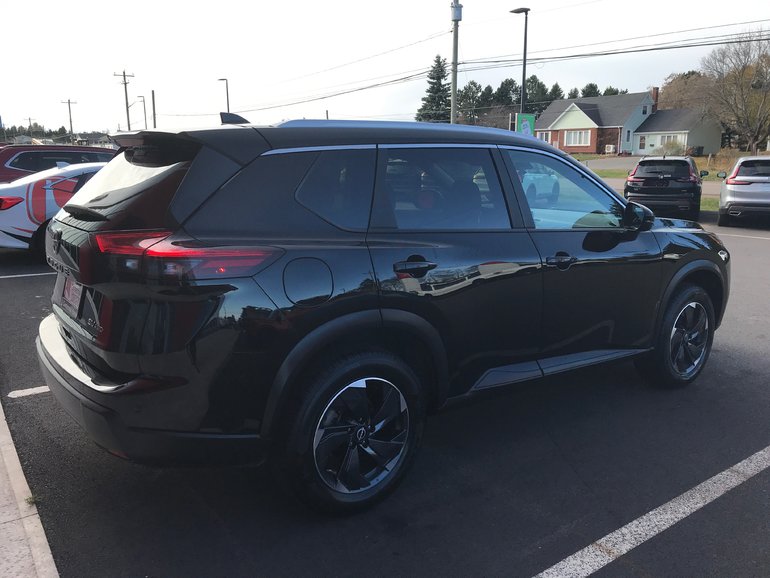 2024 Nissan Rogue SV Moonroof AWD
