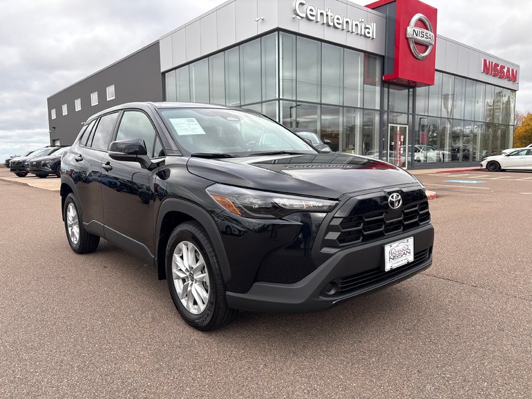 2026 Toyota COROLLA CROSS LE