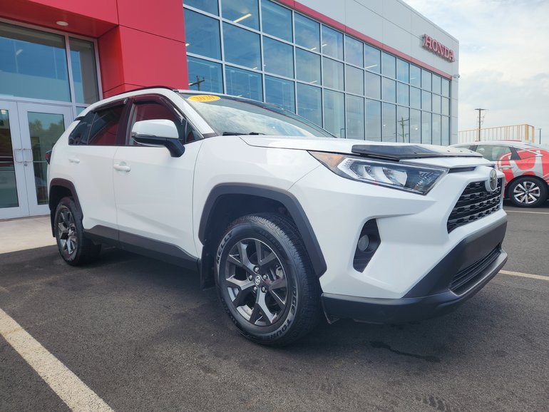 2020 Toyota RAV4 XLE