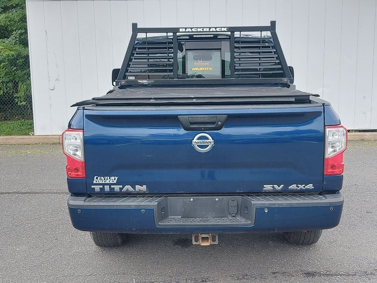 2017 Nissan TITAN