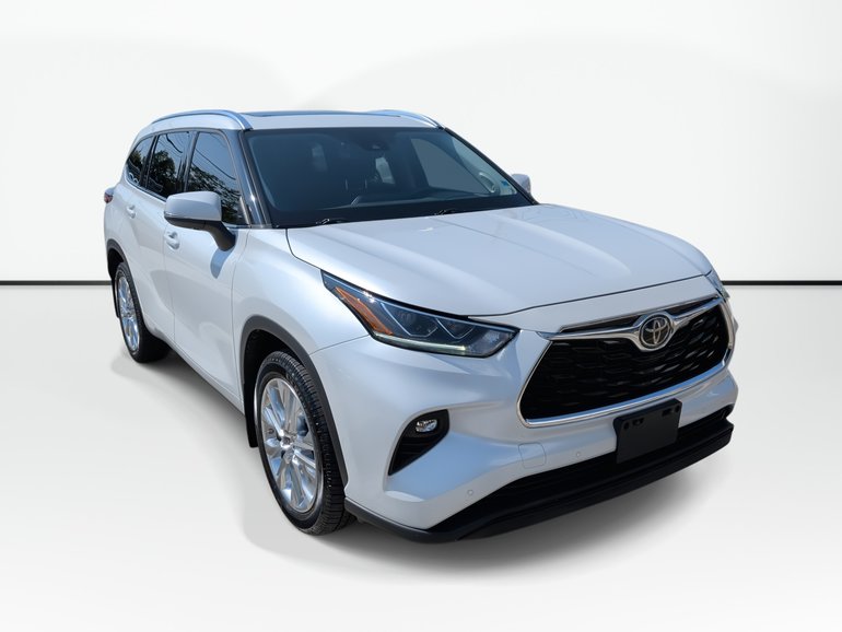 2022 Toyota Highlander Limited | Leather | Roof | Cam | Warranty to 2026