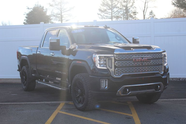 2022 GMC Sierra 3500HD Denali | DIESEL | Leather | Nav | Warranty to 2027