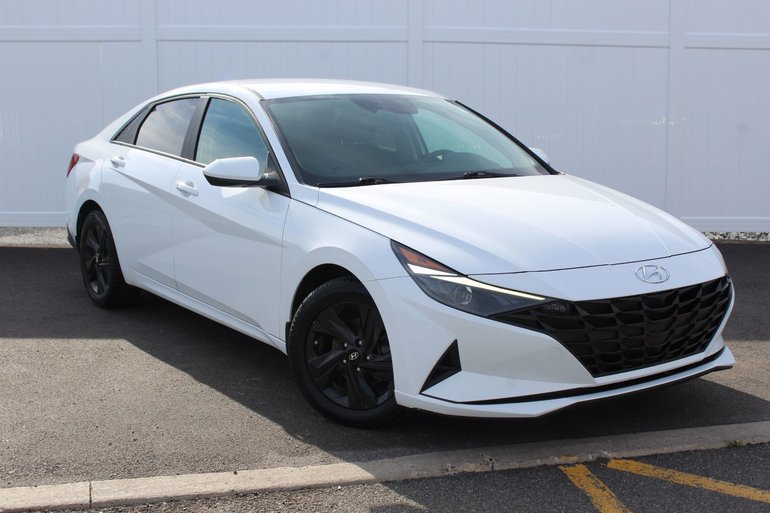 2022 Hyundai Elantra Hybrid