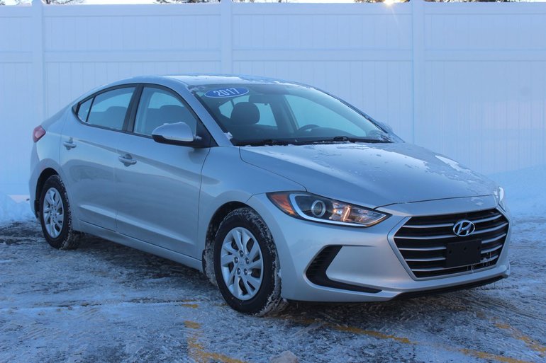 2017 Hyundai Elantra LE | USB | HtdSeats | Bluetooth | Keyless | AM/FM