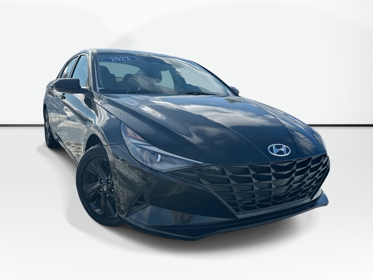 2023 Hyundai Elantra Preferred | Cam | HtdSeats | Warranty to 2028