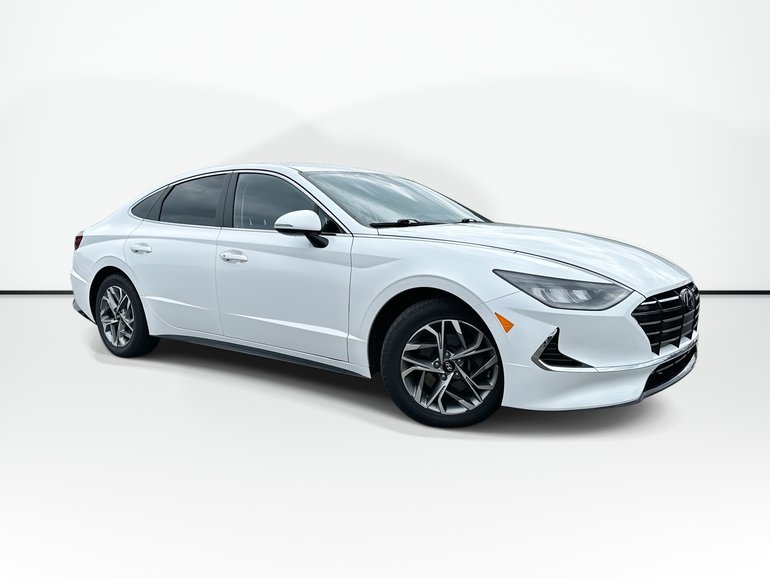 2022 Hyundai Sonata Preferred | Cam | HtdSeats | Warranty to 2027