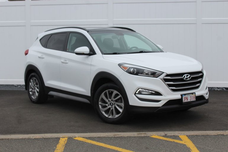 2018 Hyundai Tucson SE | Leather | SunRoof | Cam | USB | HtdWheel