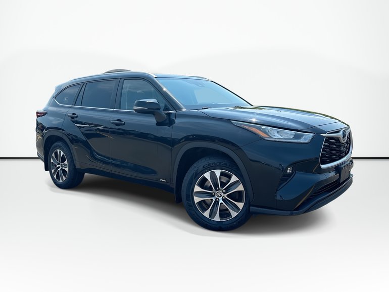 2024 Toyota Highlander Hybrid XLE | Roof | Lthr | Cam | Warranty to 2029