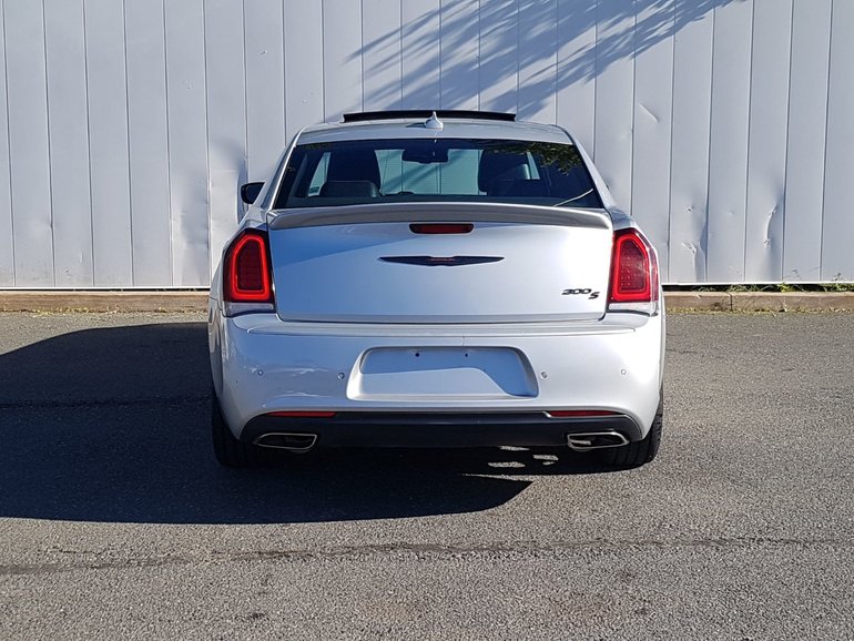 2022 Chrysler 300