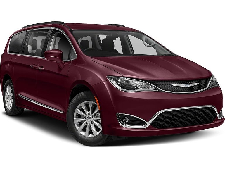 2017 Chrysler Pacifica Limited | Leather | Roof |DVD | Nav | Cam | USB