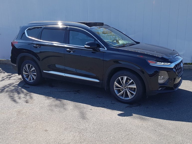 2020 Hyundai Santa Fe Preferred | Leather | Pano Roof | Cam | USB
