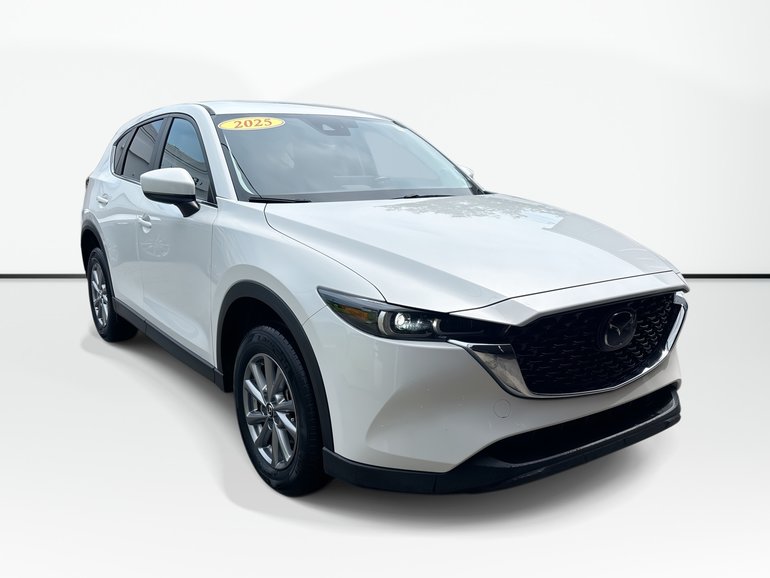 2025 Mazda CX-5 GS | Cam | USB | HtdSeats | Bluetooth | Keyless