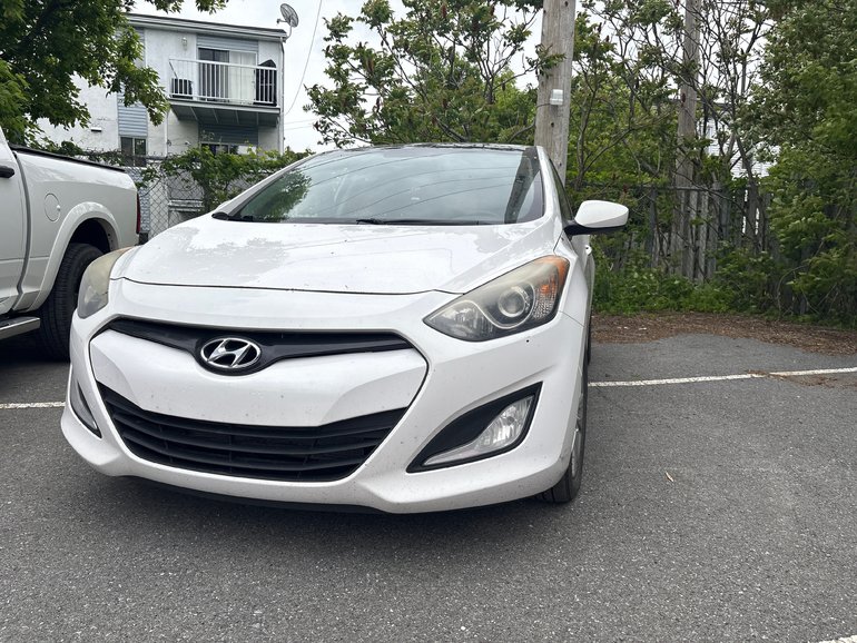 Hyundai Elantra GT GLS TOIT SIEGES CHAUFFANTS BLUETOOTH REGULATEUR 2014