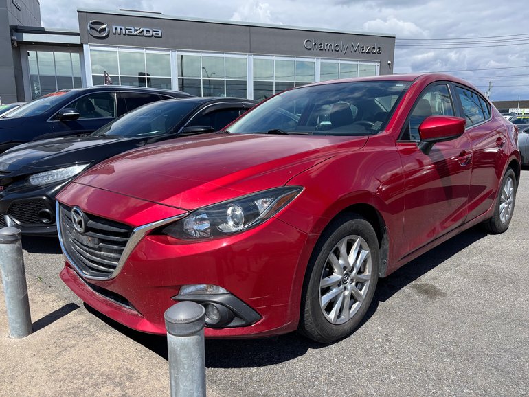 2015  Mazda3 GS TOIT A/C SIEGES CHAUFFANT CAMERA REGULATEUR MAG