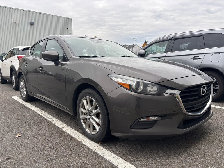 Mazda3 GS TOIT SIEGES ET VOLANT CHAUFFANTS CAM MAGS 16'' 2017
