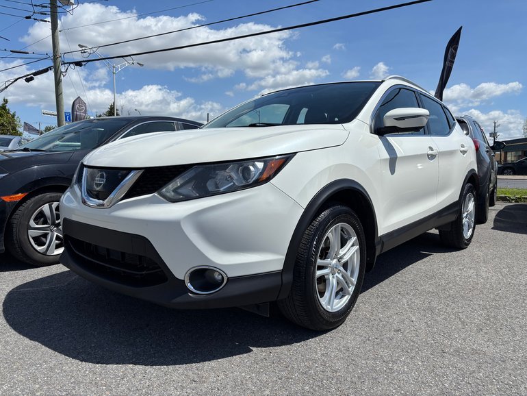 2018 Nissan Qashqai SL AWD TOIT A/C SIEGES CHAUFFANT CAMERA REGULATEUR